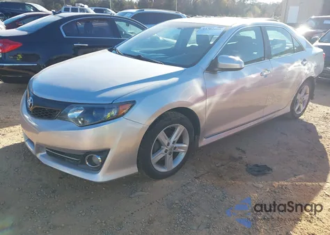 2013 Toyota Camry Se z USA, uszkodzony, nr VIN 4T1BF1FK3DU250185